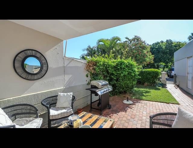 2 BEDROOM APARTMENT FOR SALE IN UMHLANGA CENTRAL